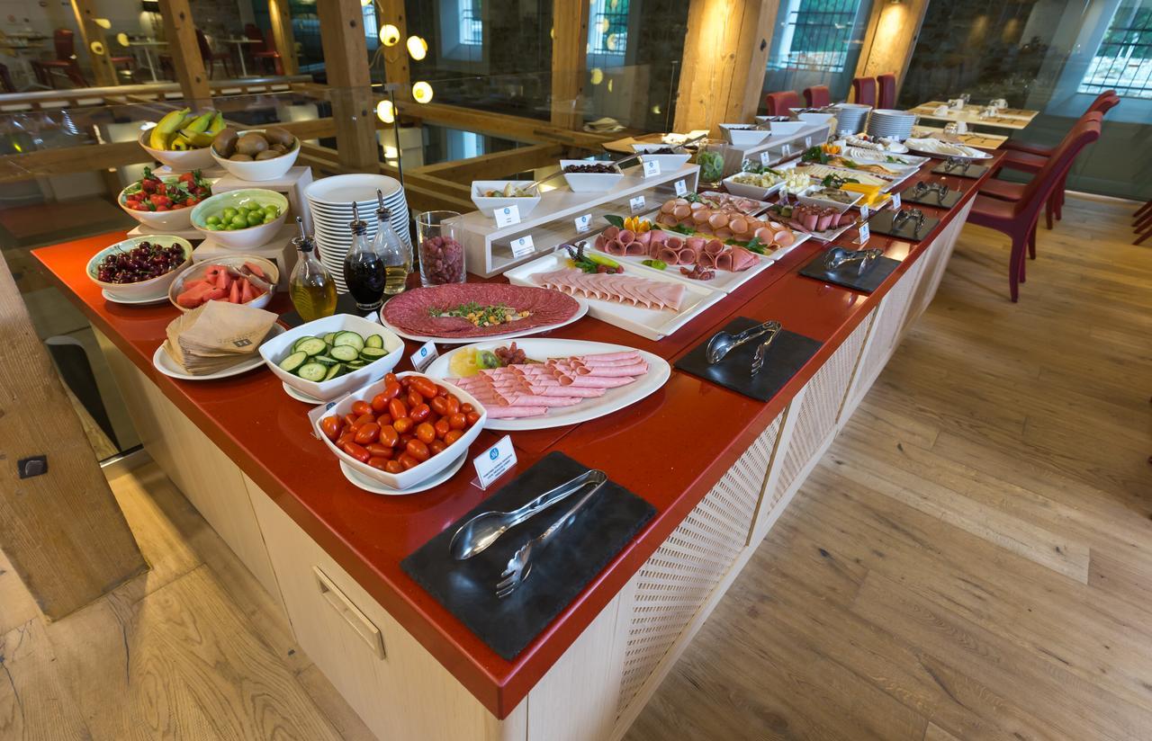 Hydrama Grand Hotel 외부 사진
